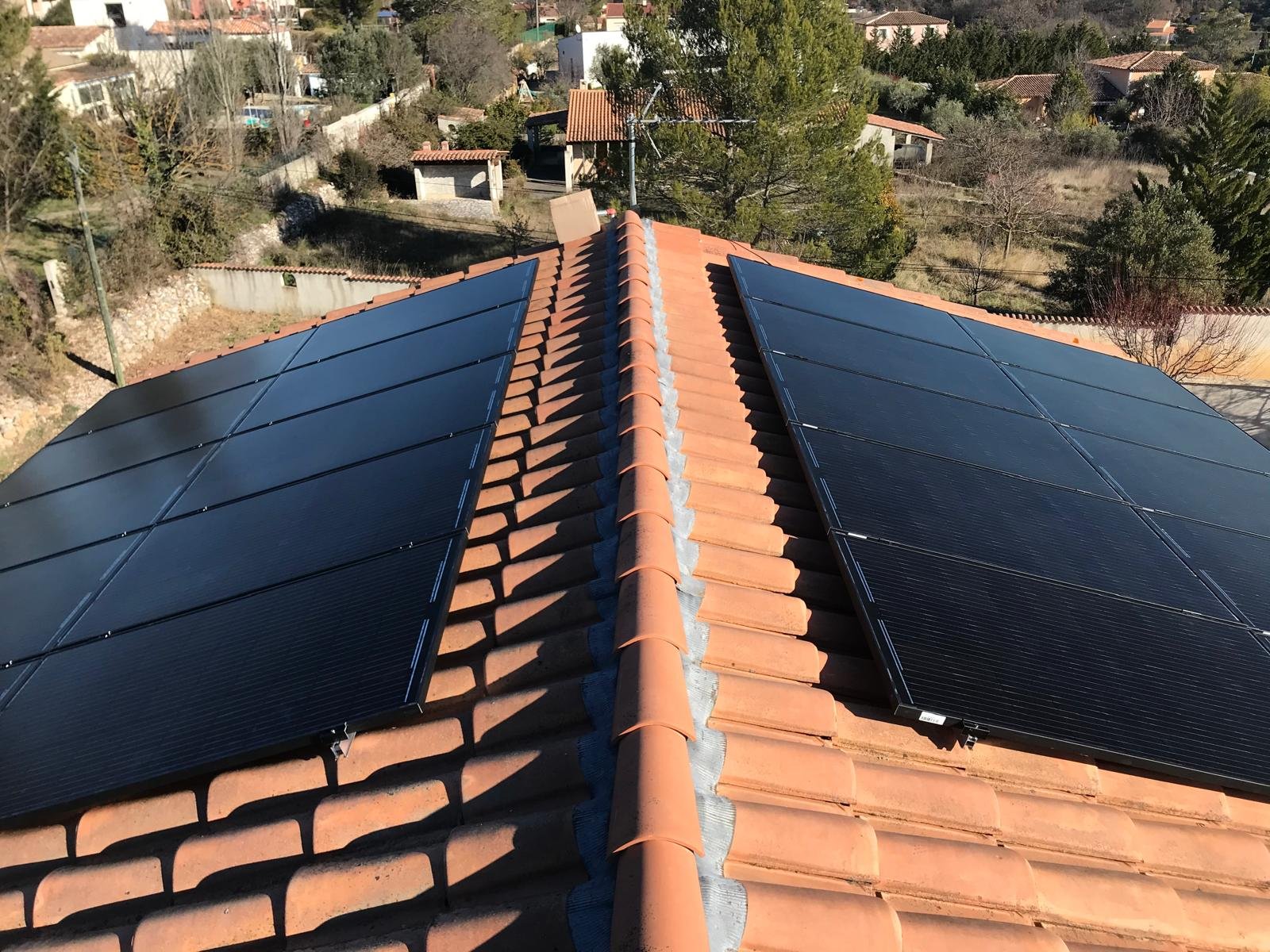 Réalisation installation panneaux solaires Draguignan Dracénie